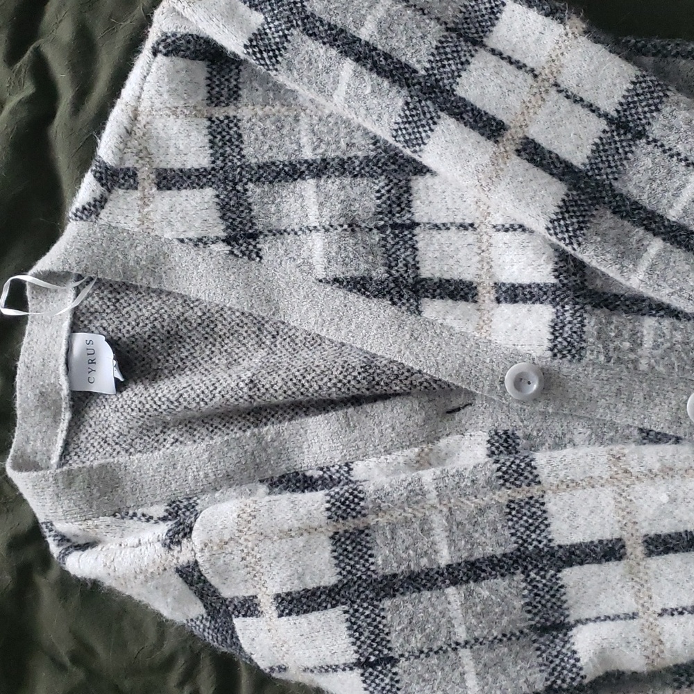 Cyrus cardigan